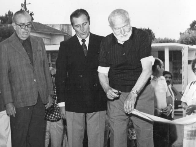 Acto inaugural – corte de cinta